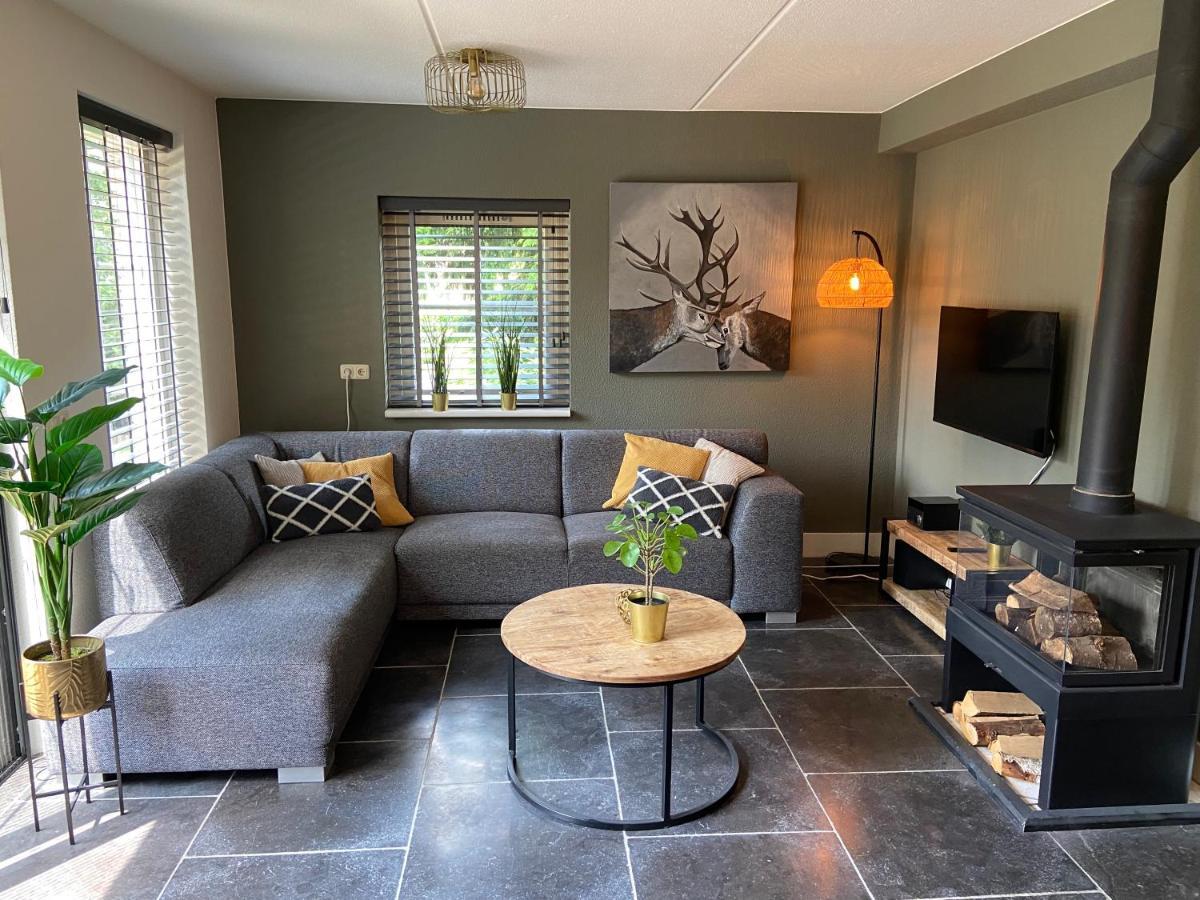 Bosboerderij De Goudsberg Met Hottub In Tuin Villa Lunteren Bagian luar foto